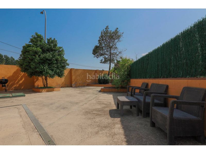 Foto 843bdf71-9a01-4574-ab44-2a5ce6aed010. Masia amb aparcament piscina a Verges