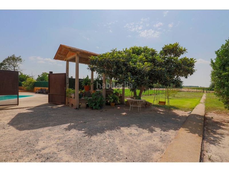 Foto 9a175c13-22fc-4051-88fa-ee3a1bf4bdbb. Masia amb aparcament piscina a Verges