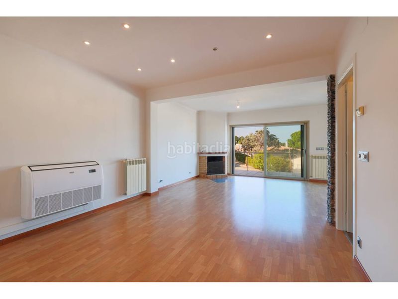 Foto 21e77dfa-dafd-4454-bb44-8812163c46d7. Casa amb calefacció aparcament a Port de la Selva (El)