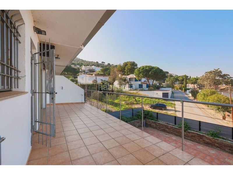 Foto fca5940f-6d85-4cb8-9ef5-a3fcb22516a0. Casa amb calefacció aparcament a Port de la Selva (El)