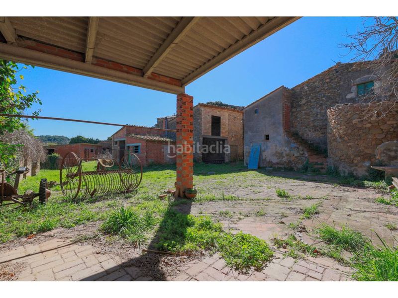 Foto 167e94a8-2ae1-477d-b9eb-c9262159c067. Masia amb aparcament a Sant Joan de Mollet