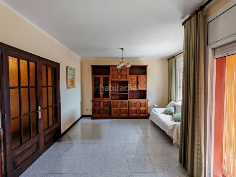 Foto bfdf740a-ed38-4a52-8f2d-8181a62ab997. Pis a calle quermany 40 a Poble Pals