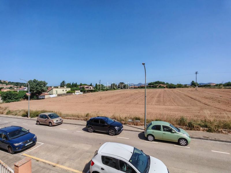 Foto c6404ace-582b-43a3-94fc-c6b631d263bc. Pis a calle quermany 40 a Poble Pals