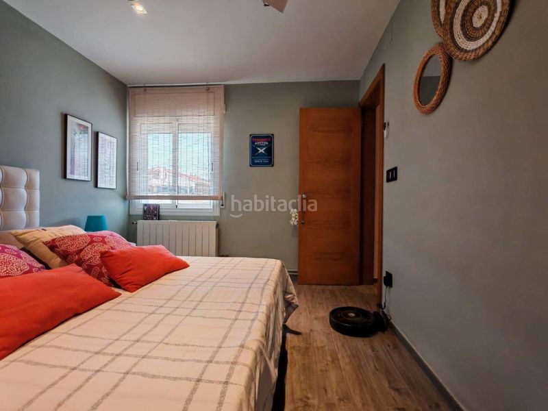 Foto b98a8351-53f9-4651-873c-4a6ed9a9b56d. Pis amb calefacció aparcament a Sant Julià de Ramis