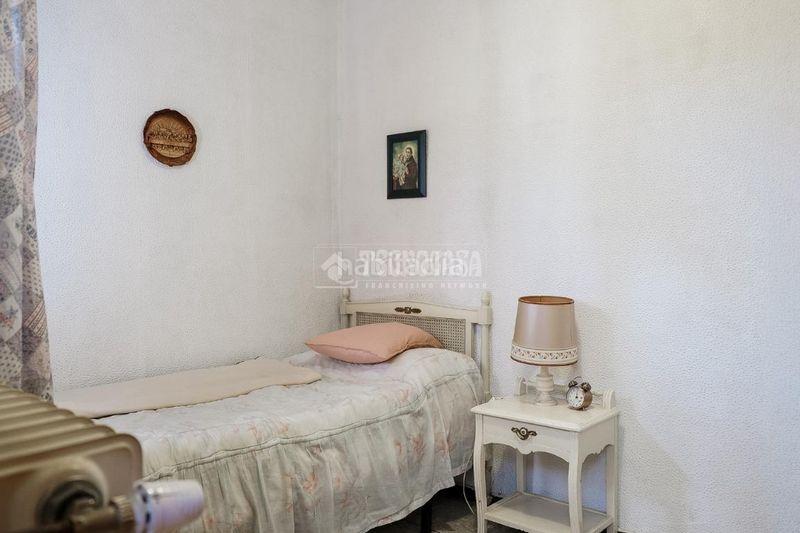 Foto 09b57592-eda3-4a4c-9049-83ab85c52557. Piso  en venta en Buena Vista Madrid