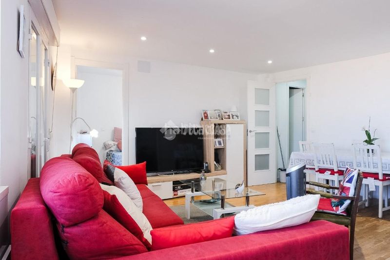 Foto b4f243f3-71b3-40df-9a49-9d54f306f59c. Piso  en venta en Buena Vista Madrid