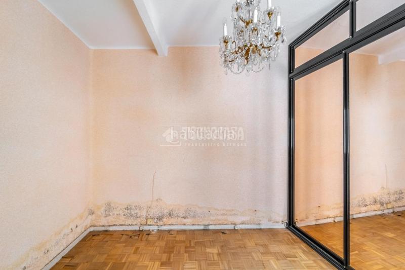 Foto a0fa77e5-5dc7-47be-b7f4-6d9b988bd039. Piso  en venta en Embajadores-Lavapiés Madrid
