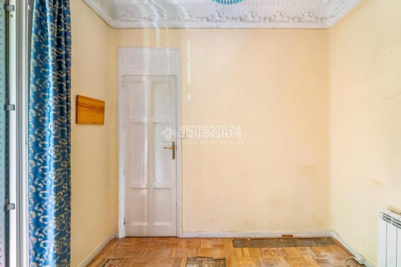 Foto b63af679-b651-476d-ad56-234566d20f2e. Piso  en venta en Embajadores-Lavapiés Madrid
