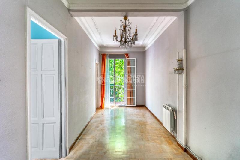 Foto fd0bfb97-c92e-4e76-9c69-434ca5a0cd84. Piso  en venta en Embajadores-Lavapiés Madrid