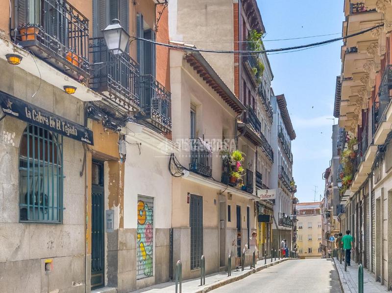 Foto 74e03bd3-fd18-4f69-a464-c9a778c6cf32. Piso  en venta en Embajadores-Lavapiés Madrid
