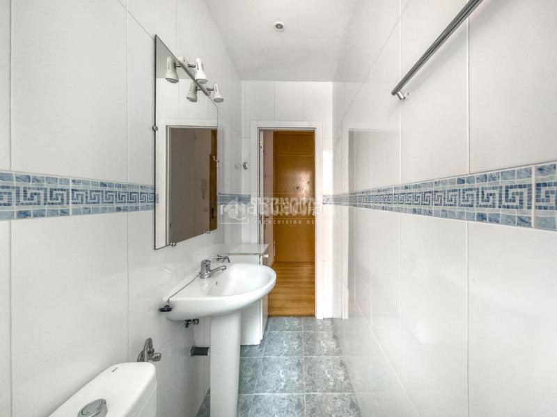 Foto 30832175-a765-4ec1-8723-bcac8f63fad5. Miete etagenwohnung in Embajadores-Lavapiés Madrid