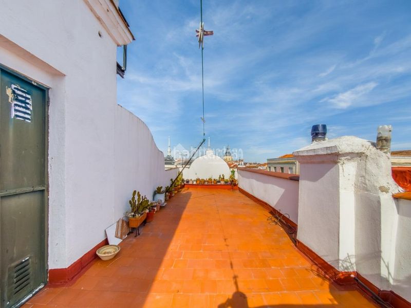 Foto fe4909e7-0bde-449d-bb2a-8a21ad5b3bd3. Piso  en venta en Embajadores-Lavapiés Madrid