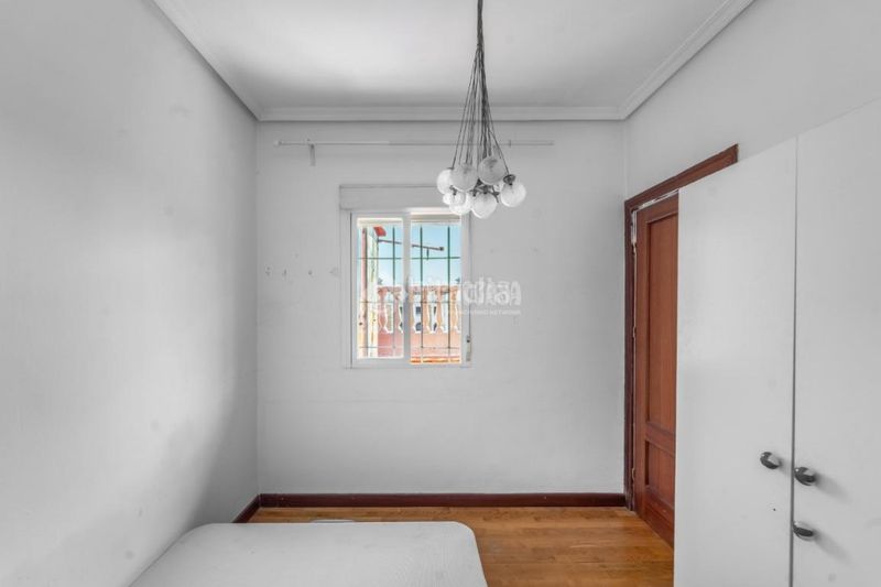 Foto 4375459d-5a56-49e8-984f-4f802927ac9a. Piso  en venta en Embajadores-Lavapiés Madrid