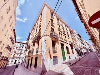 Flat in Embajadores-Lavapiés. Piso en venta en madrid
