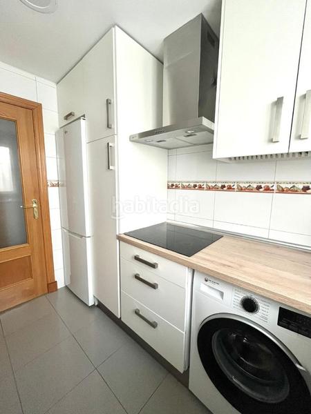 Foto 04745b31-67c9-4c71-b170-d0e19f7c9bb0. Rent flat with parking in Chapín - Campus Universitario - Navinco Jerez de la Frontera