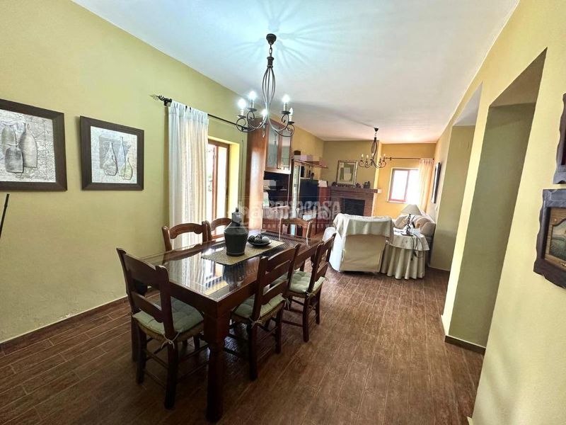 Foto 21486e9b-ec66-44d0-8537-815f81b73d40. Casa amb aparcament a Centro Jerez de la Frontera