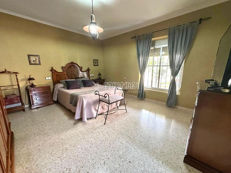 Foto 8735deb7-ab53-48b1-96db-cbdc45f82c0d. Casa amb aparcament a Centro Jerez de la Frontera