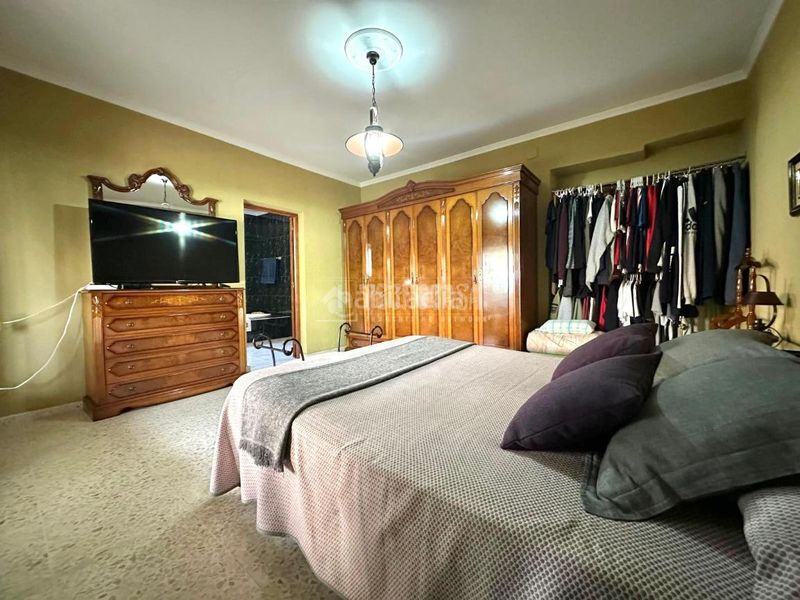 Foto b9663794-7ce6-44a4-857a-8440007c825a. Casa amb aparcament a Centro Jerez de la Frontera