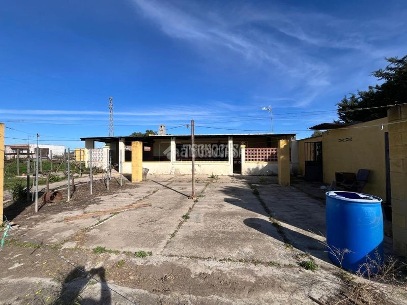 Foto f40ed1d0-c0fe-4739-8cce-41e72a6262d9. Finca rústica a Pozoalbero Jerez de la Frontera