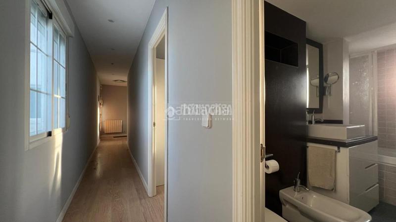 Foto c2ff5d25-3b67-465a-93cc-2d5cc7d8c593. Rent flat with heating in Pinar del Rey Madrid