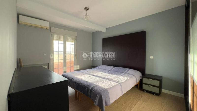 Foto f6191532-e705-47ff-a62e-c9f61640dd56. Rent flat with heating in Pinar del Rey Madrid