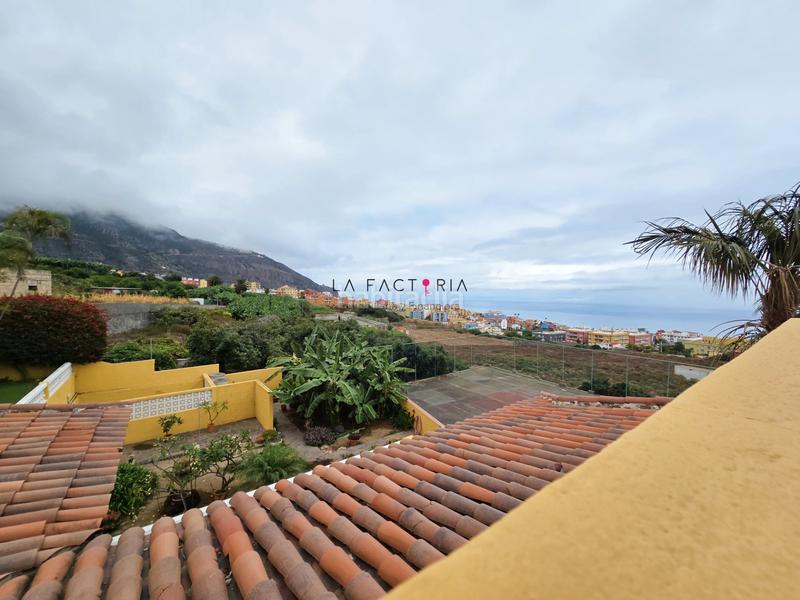 Foto 31d31b5f-6de3-42fd-b361-e50f160b46a4. Chalet avec cheminée parking dans Los Realejos pueblo Realejos (Los)