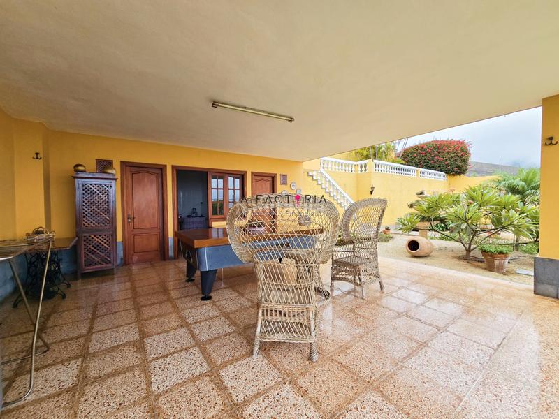 Foto 4a8cf7d1-2bb7-42c8-ace3-72bf54cf557c. Chalet avec cheminée parking dans Los Realejos pueblo Realejos (Los)