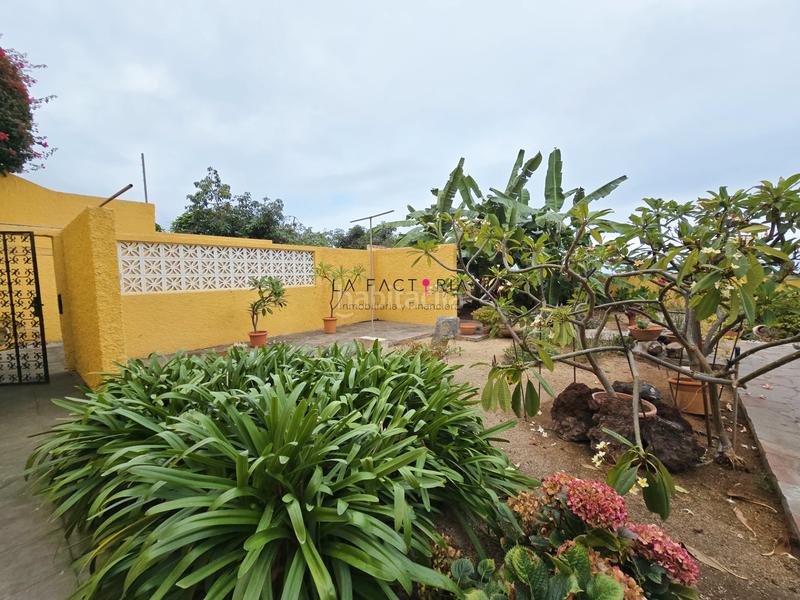 Foto e4e42f1c-2b48-411c-aae0-c2cf7507c9d0. Chalet avec cheminée parking dans Los Realejos pueblo Realejos (Los)