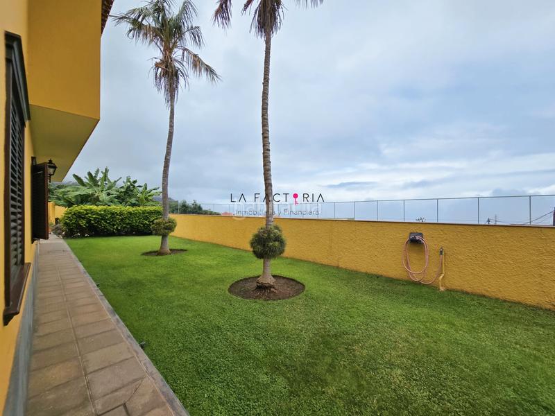 Foto e908b389-fe50-4f92-9b8c-4e82cb8860a1. Chalet avec cheminée parking dans Los Realejos pueblo Realejos (Los)