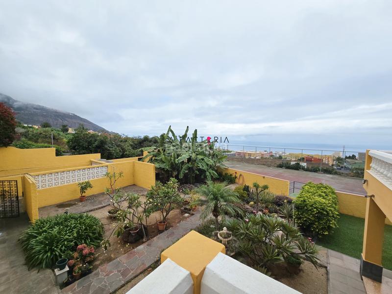 Foto ebf66373-5d11-4faf-b4d3-153252e29b3d. Chalet avec cheminée parking dans Los Realejos pueblo Realejos (Los)