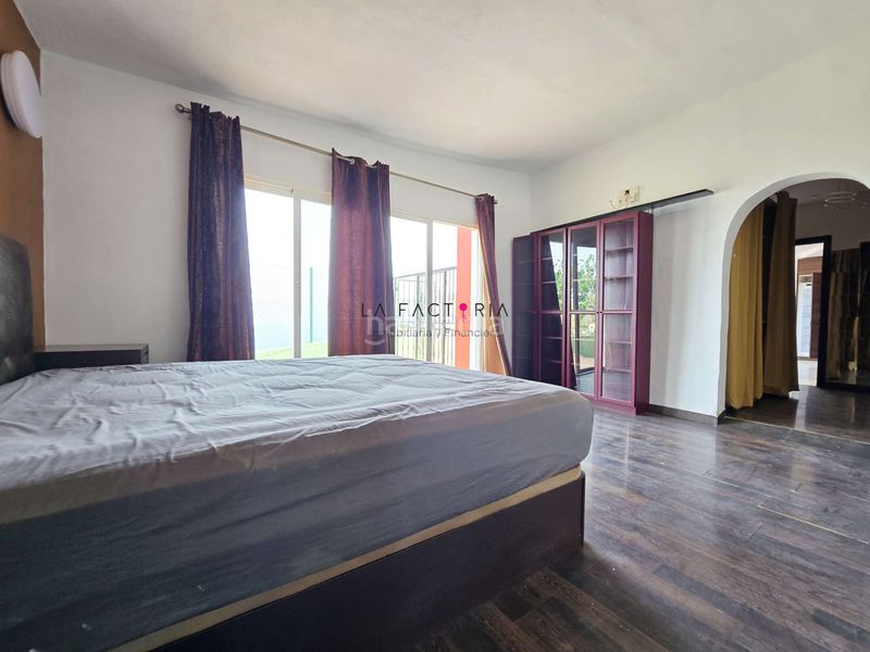 Foto b7c27731-cdf5-45da-bccf-d2f147447552. Xalet amb aparcament piscina a El Escobonal - Pájara Güímar