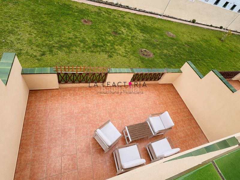 Foto c172f413-b95c-4c33-8517-a7185d084e95. Duplex con piscina in Costa del Silencio Arona