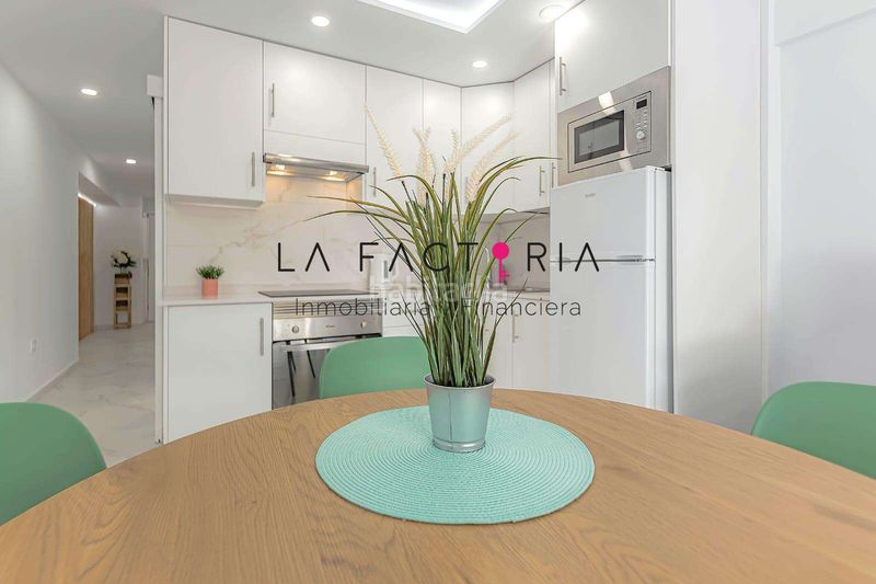 Foto c3699c3b-6bf6-4437-bd20-c1934fddac32. Apartament a avenida de españa 1 a San Eugenio Bajo Adeje