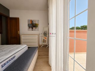 Casa aparellada a Las Rosas