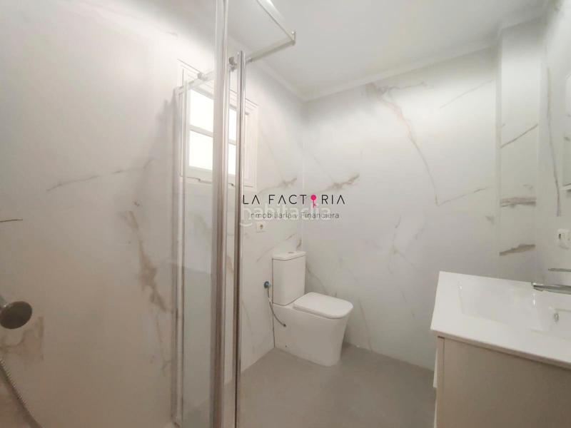 Foto 08efc501-5813-4262-9cbc-03cf8597cd34. Piso atención inversores en El Fraile Arona