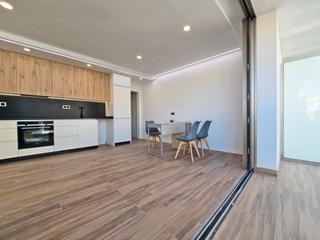 Piccolo appartamento in Puerto de Santiago. Pisos a estrenar con piscina y vista al mar