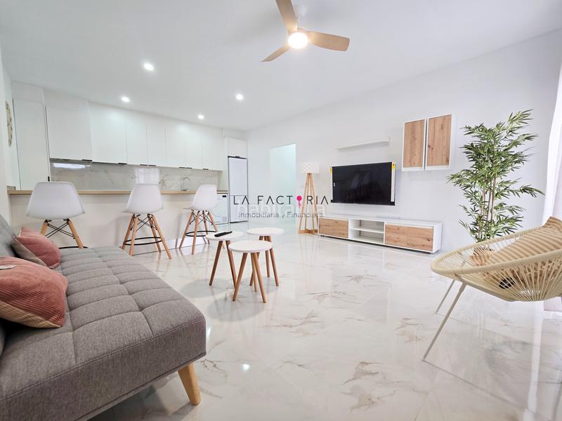 Foto 1054e30f-f4c4-413d-a9e3-560b050ea96b. Appartement avec parking piscine dans Cabo Blanco Arona