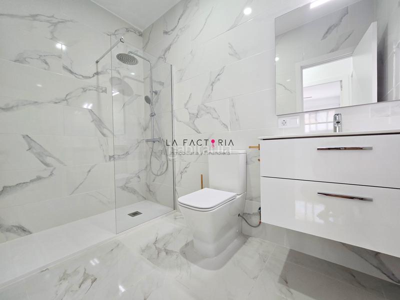 Foto a334bd9f-aa94-4793-928c-e5f941a80526. Appartement avec parking piscine dans Cabo Blanco Arona