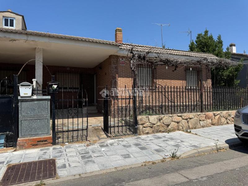 Foto cef19fbf-c930-48d8-af3e-6000a8b750a3. Casa  en venta en La Paloma-Asfain Azuqueca de Henares