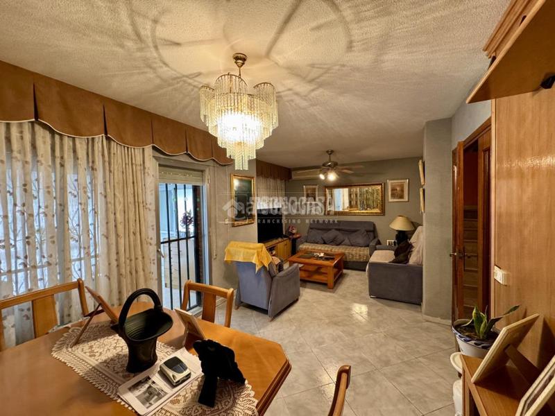 Foto 537a3af3-e27d-4254-9ccf-9326df4718b4. Casa bifamiliare in La Paloma-Asfain Azuqueca de Henares