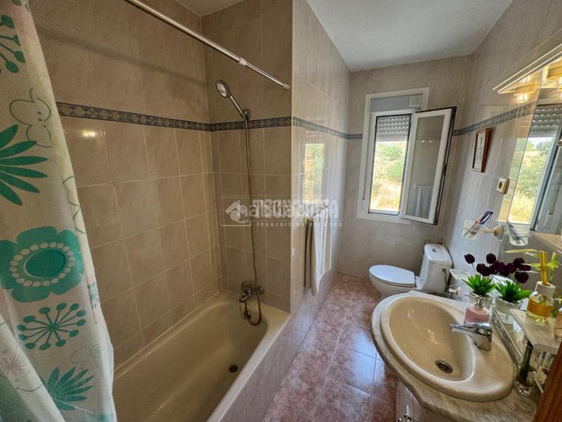 Foto 71f3f433-1594-4490-a628-a9f4c7a11e81. Casa  en venta en Villanueva de la Torre