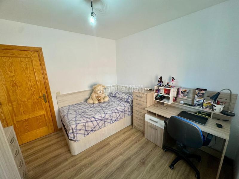 Foto a43a8290-2c2c-4019-93ed-3049265cde0b. Casa  en venta en Villanueva de la Torre