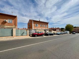 Maison à Villanueva de la Torre. Casa en venta en villanueva de la torre