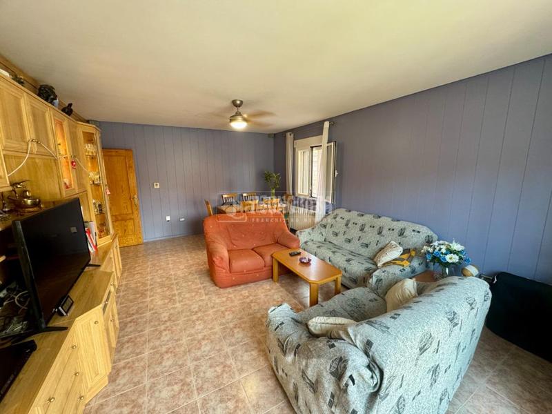 Foto f973e012-6550-433b-b7a5-c2e162121481. Casa  en venta en Villanueva de la Torre