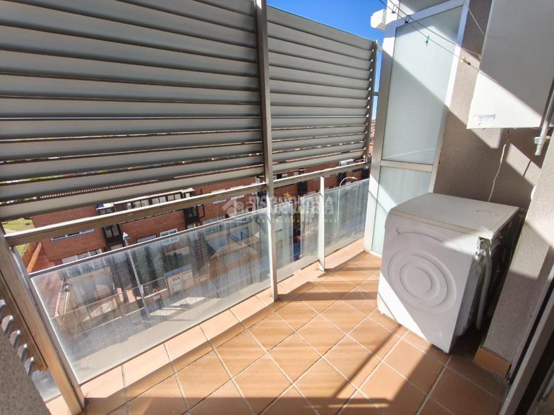 Foto 3d1ac68a-b413-41d2-a5c3-7408478dd9c7. Pis amb calefacció aparcament a La Paloma-Asfain Azuqueca de Henares