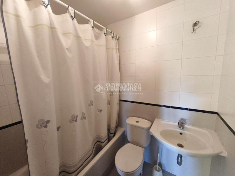 Foto 9ecdaf7b-eb5a-4942-a52a-5968919936f6. Pis amb calefacció aparcament a La Paloma-Asfain Azuqueca de Henares