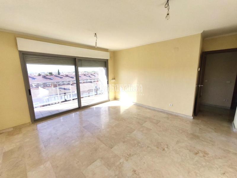 Foto b72abfdd-b18a-4ad1-a293-d31caebf85dd. Pis amb calefacció aparcament a La Paloma-Asfain Azuqueca de Henares