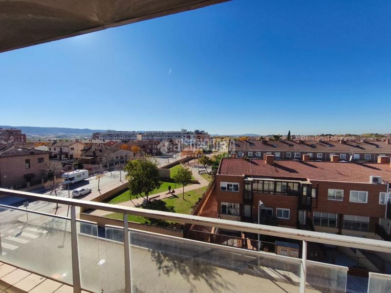 Foto b955a39f-028f-4f31-907b-fc702b6d7e24. Pis amb calefacció aparcament a La Paloma-Asfain Azuqueca de Henares