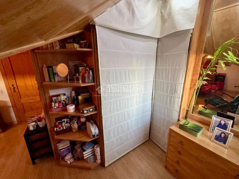 Foto 5eed43ff-1e82-46f9-85dd-78882bf55499. Casa aparellada amb calefacció a Villanueva de la Torre