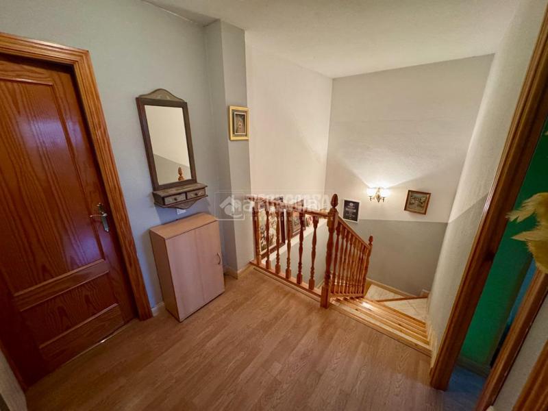 Foto 7393bdd4-b46e-4024-a44a-88d72a05b853. Casa aparellada amb calefacció a Villanueva de la Torre